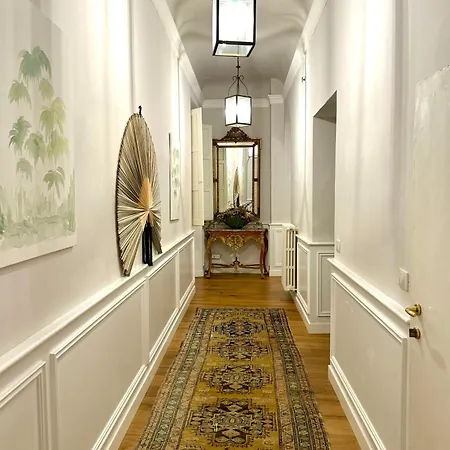 Tintori Elegant Apartment *
