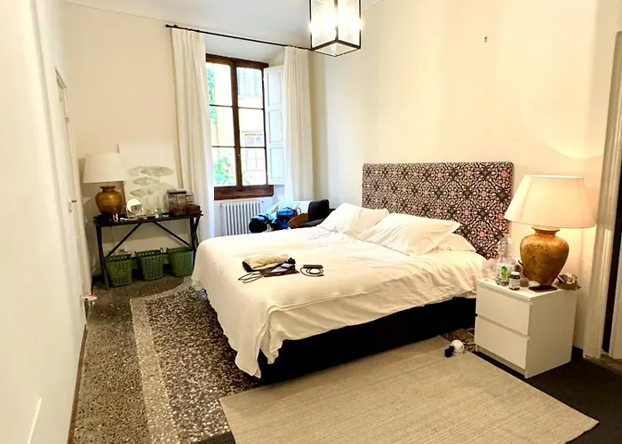Tintori Elegant Apartment