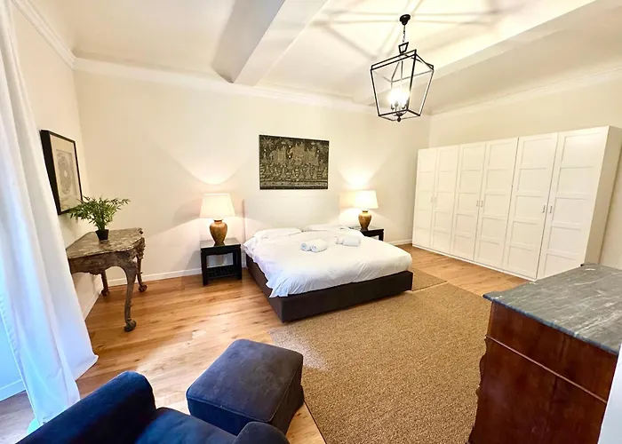 Tintori Elegant Apartment
