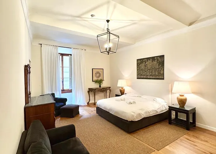 Tintori Elegant Apartment Florence
